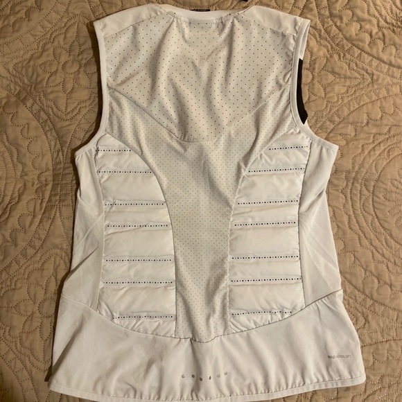 Nike Aeroloft Vest - Picture 3 of 5